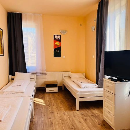 Gabor Panzio Aparthotel Gyal ภายนอก รูปภาพ